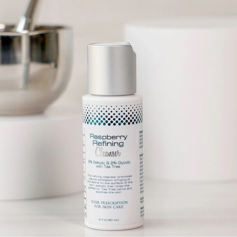 Raspberry Refining Cleanser - Silver and White
